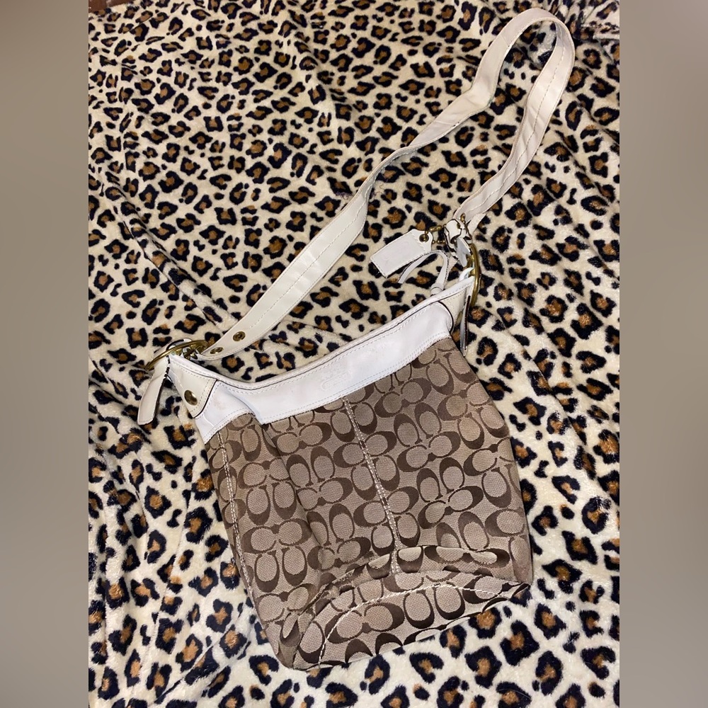 Authentic Coach cross body great condition